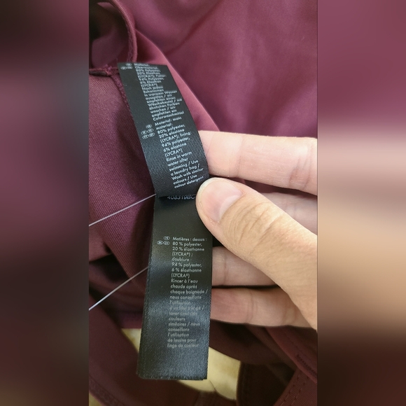 NWOT Black and Maroon Wild At Heart Women's One - Piece Swimwear Duo - Picture 9 of 9